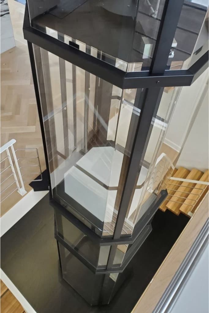 Glass Lift